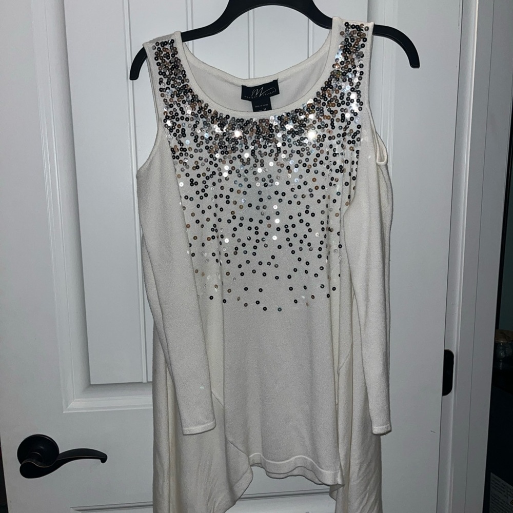 Midnight Velvet White Top with bronze Sequin Accents size M NWT